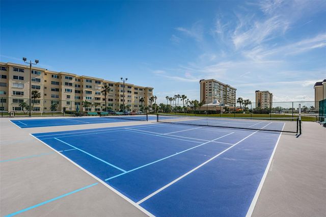 4750 COVE CIRCLE 303, St Petersburg, FL 33708