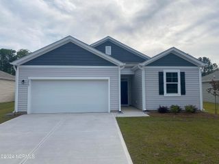 2067 Bella Point Drive, Bolivia, NC 28422