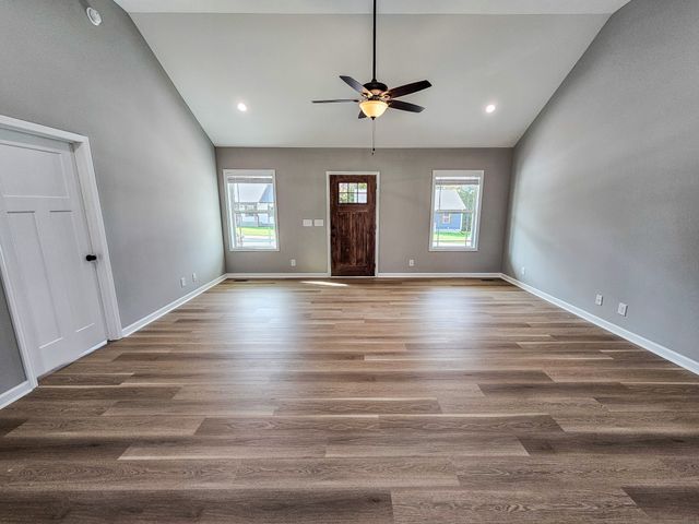 109 Demombreum Circle, Shelbyville, TN 37160