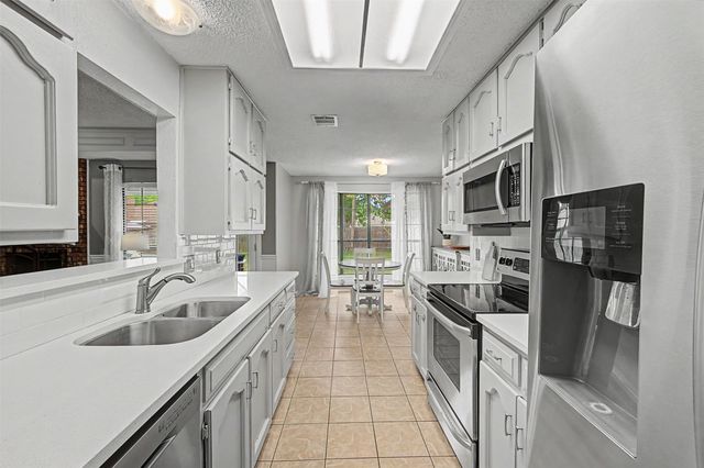 3501 Jasmine Trail, Arlington, TX 76017