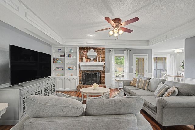 3501 Jasmine Trail, Arlington, TX 76017