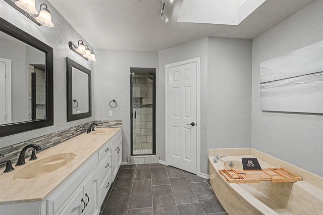 3501 Jasmine Trail, Arlington, TX 76017