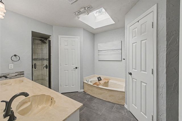 3501 Jasmine Trail, Arlington, TX 76017