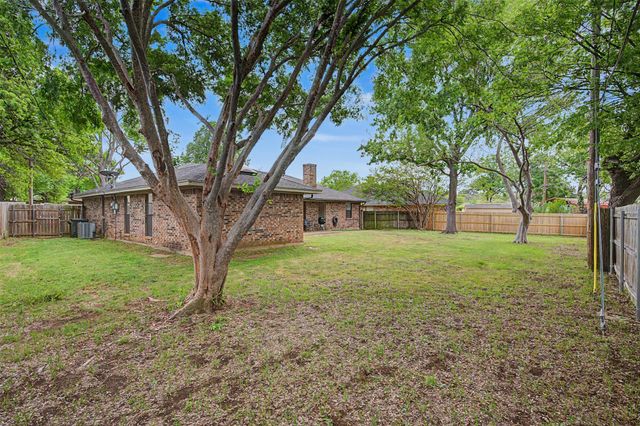 3501 Jasmine Trail, Arlington, TX 76017
