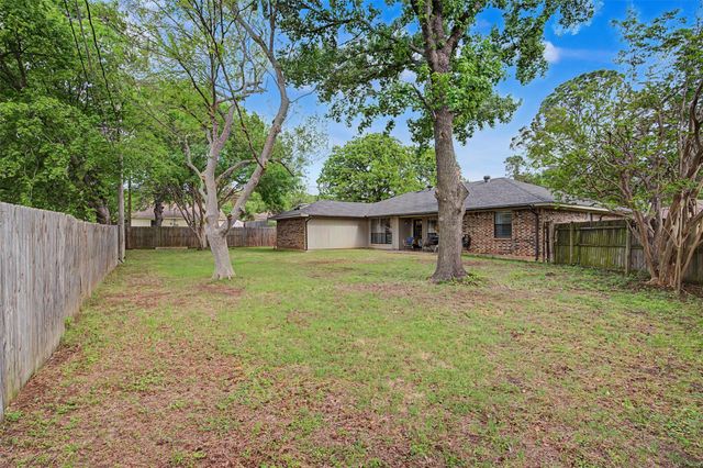 3501 Jasmine Trail, Arlington, TX 76017