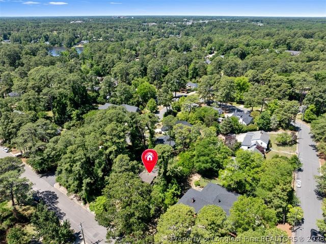 304 Woodcrest Road, Fayetteville, NC 28305