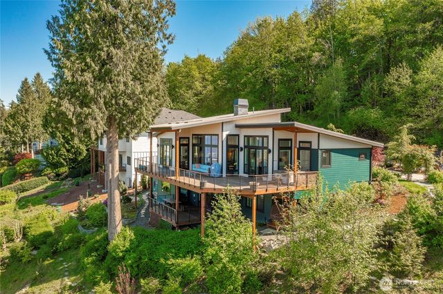 5442 Goldfinch Way, Blaine, WA 98230