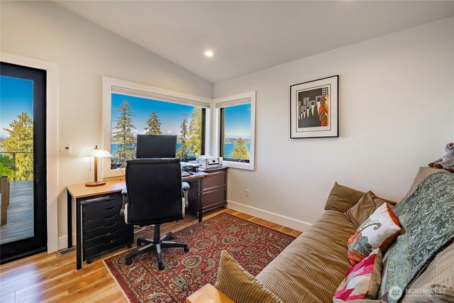 5442 Goldfinch Way, Blaine, WA 98230