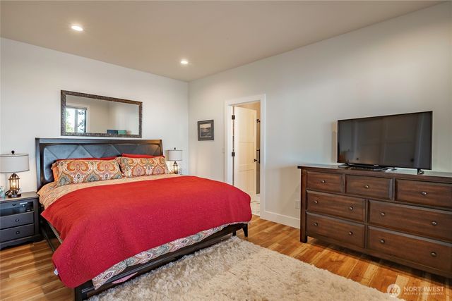 5442 Goldfinch Way, Blaine, WA 98230