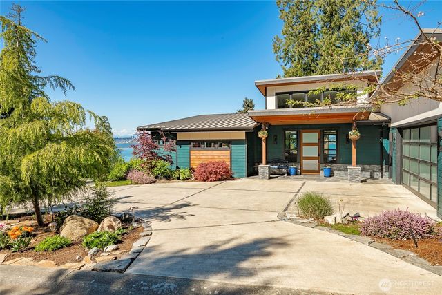 5442 Goldfinch Way, Blaine, WA 98230