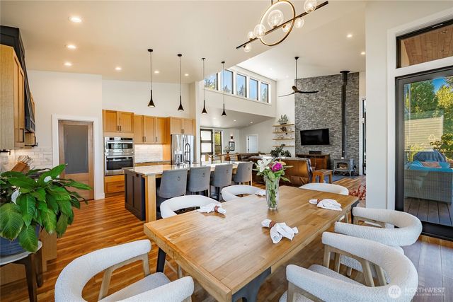 5442 Goldfinch Way, Blaine, WA 98230
