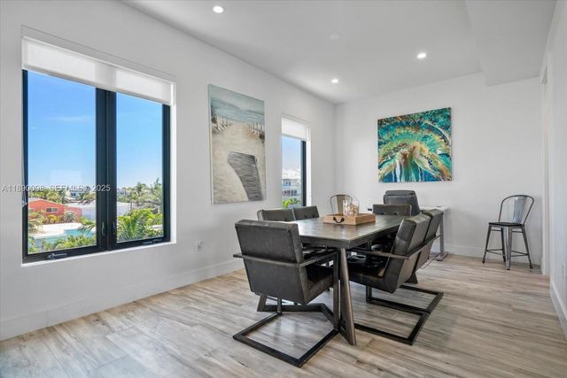 332 Balboa Street, Hollywood, FL 33019