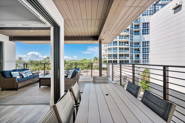 332 Balboa Street, Hollywood, FL 33019