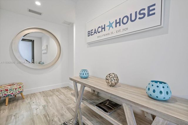 332 Balboa Street, Hollywood, FL 33019