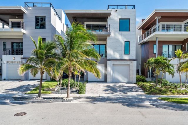 332 Balboa Street, Hollywood, FL 33019