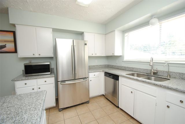 4402 Falcon Meadow Drive, Katy, TX 77449