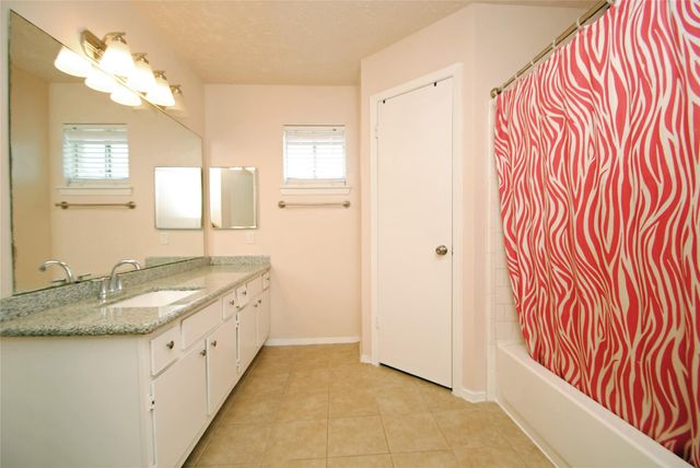 4402 Falcon Meadow Drive, Katy, TX 77449