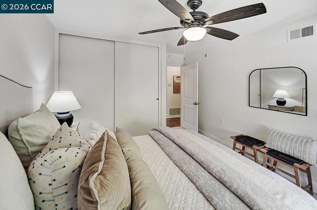 1208 Rockledge Ln 3, Walnut Creek, CA 94595