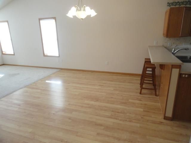 607 Malvern Hill Dr, Madison, WI 53718