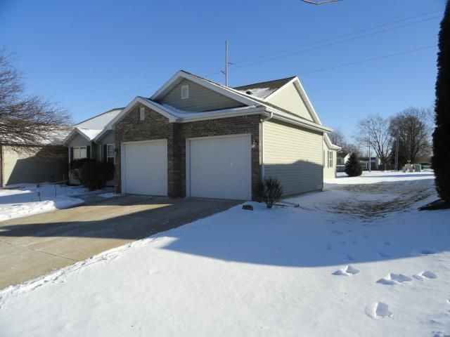 607 Malvern Hill Dr, Madison, WI 53718