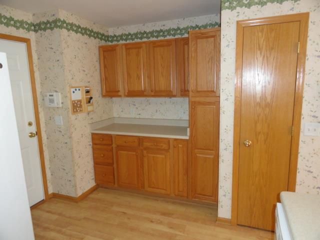 607 Malvern Hill Dr, Madison, WI 53718