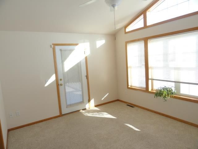 607 Malvern Hill Dr, Madison, WI 53718