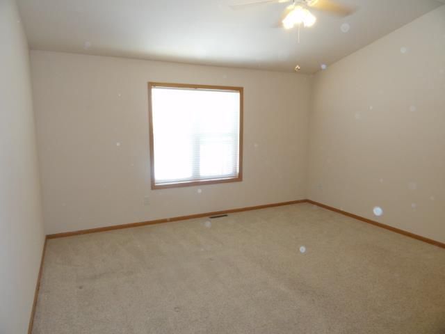 607 Malvern Hill Dr, Madison, WI 53718