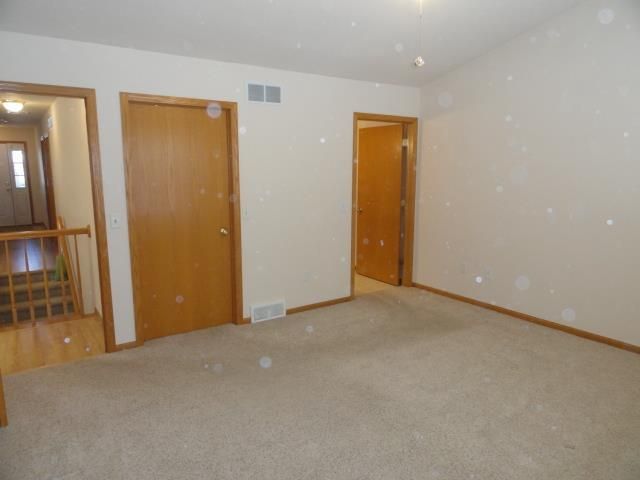 607 Malvern Hill Dr, Madison, WI 53718