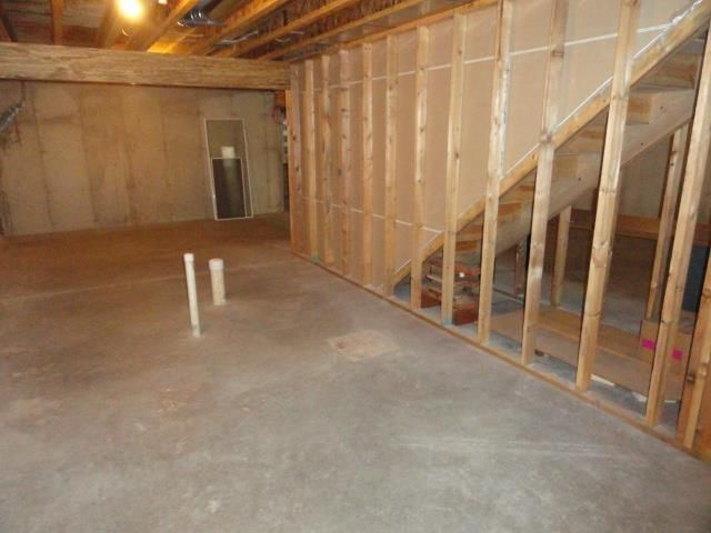 607 Malvern Hill Dr, Madison, WI 53718