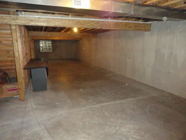 607 Malvern Hill Dr, Madison, WI 53718