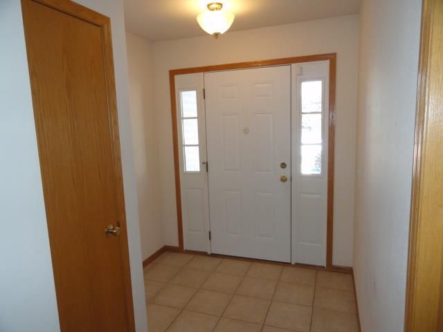 607 Malvern Hill Dr, Madison, WI 53718