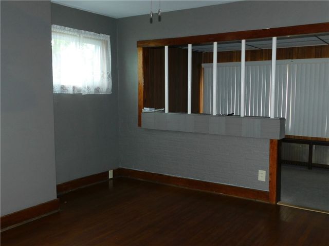 1207 W Crawford, Connellsville, PA 15425