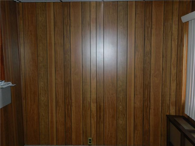 1207 W Crawford, Connellsville, PA 15425