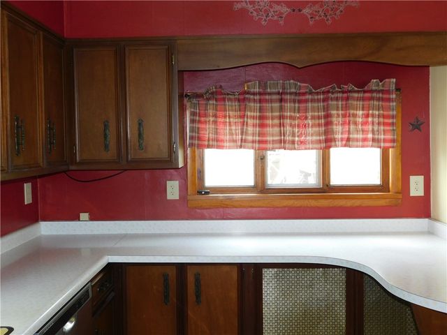 1207 W Crawford, Connellsville, PA 15425