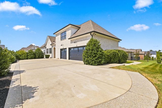 144 Telfair Ln, Nolensville, TN 37135