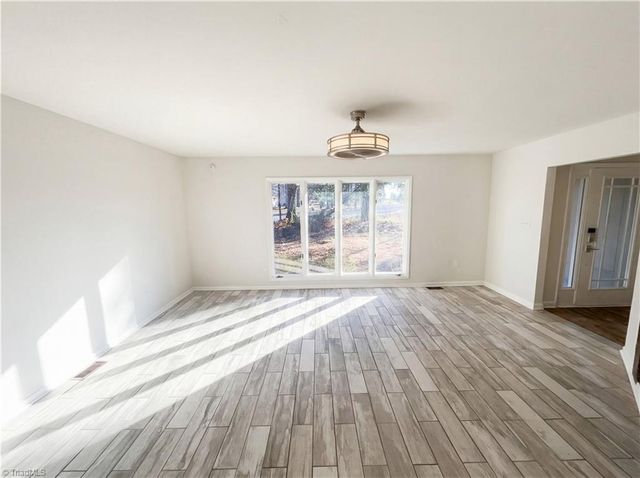 3601 Yanceyville Street, Greensboro, NC 27405