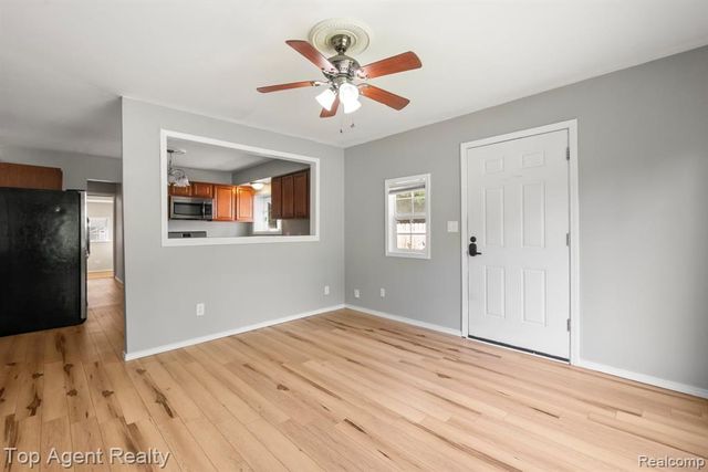 1200 Bangor Road, Waterford, MI 48328