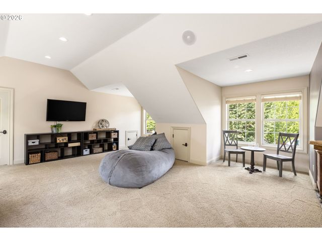10329 Se REGINA Ct, Happy Valley, OR 97086