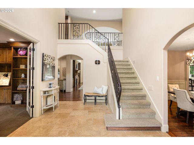 10329 Se REGINA Ct, Happy Valley, OR 97086