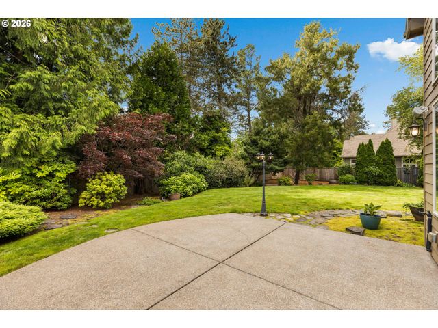 10329 Se REGINA Ct, Happy Valley, OR 97086