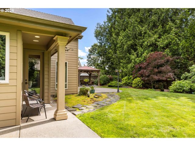 10329 Se REGINA Ct, Happy Valley, OR 97086
