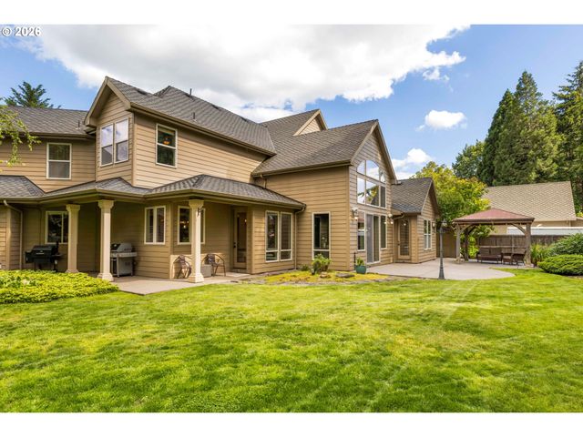 10329 Se REGINA Ct, Happy Valley, OR 97086