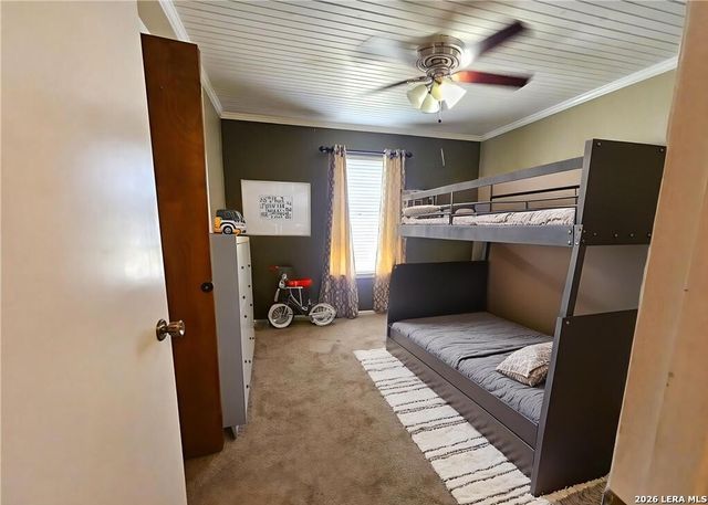 1648 EASTWOOD DR, Seguin, TX 78155
