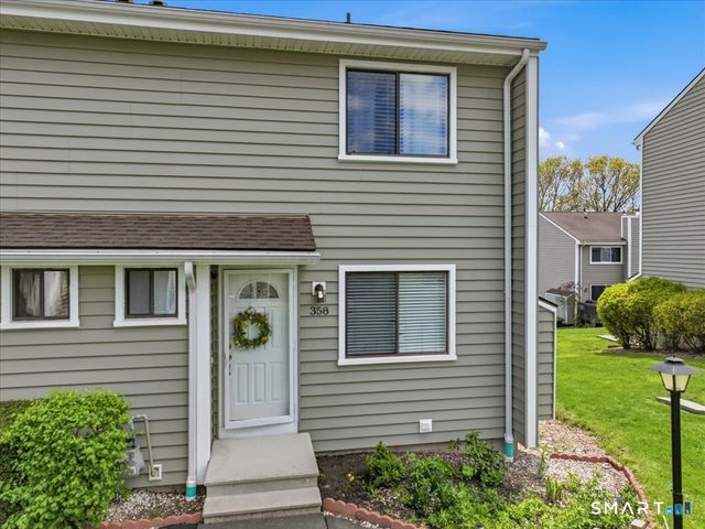 358 Monticello Drive 358, Branford, CT 06405