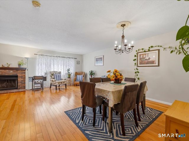 358 Monticello Drive 358, Branford, CT 06405