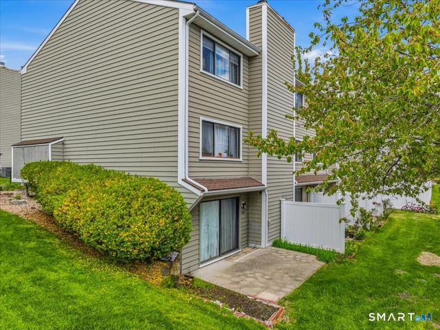 358 Monticello Drive 358, Branford, CT 06405