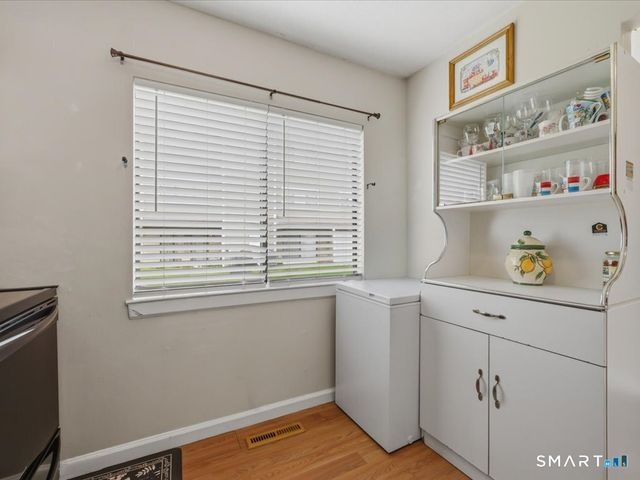 358 Monticello Drive 358, Branford, CT 06405