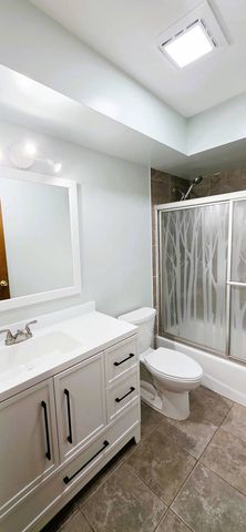 1907 W Golf Road 1B, Mount Prospect, IL 60056