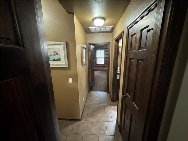 22422 Flying Hawk Trail, Luther, OK 73054
