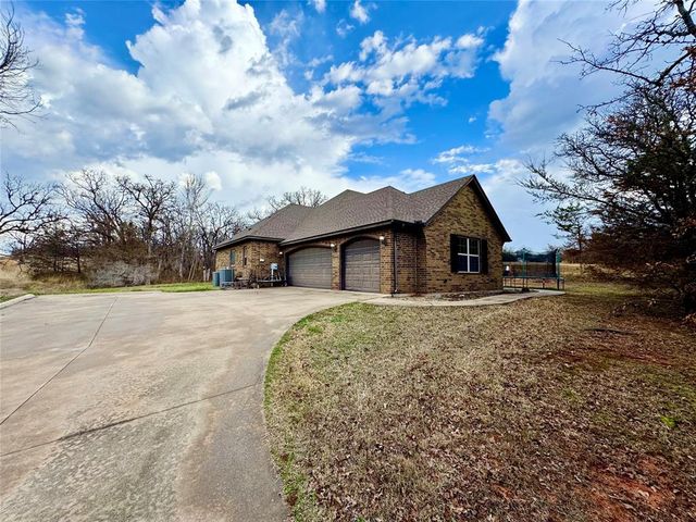 22422 Flying Hawk Trail, Luther, OK 73054